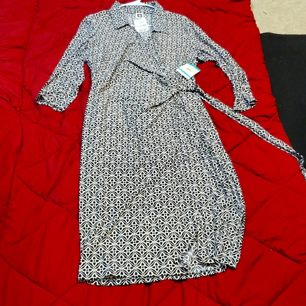 ANNIE KLEIN DRESS 16... Must be included in bundle to purchase!